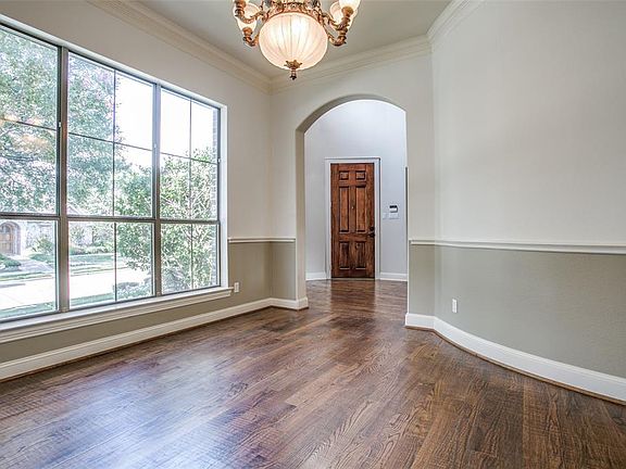5th image of 4997 Carnegie Dr