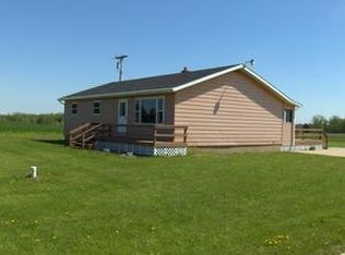 9687 Center Rd, Fostoria, MI 48435