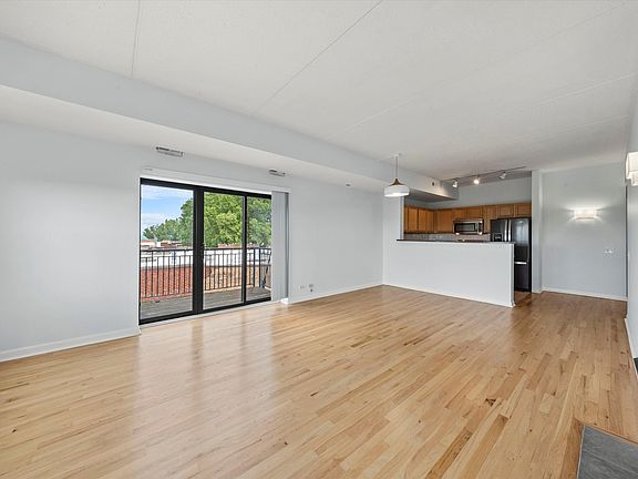 2nd image of 7625 N Eastlake Ter APT 401