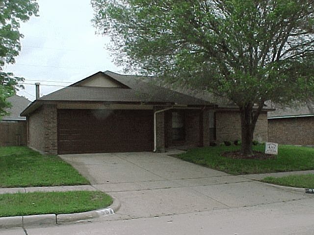 1st image of 904 Larue Dr