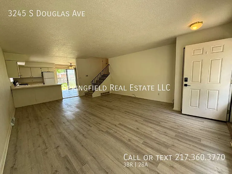 3245 S Douglas Ave — Photo 8
