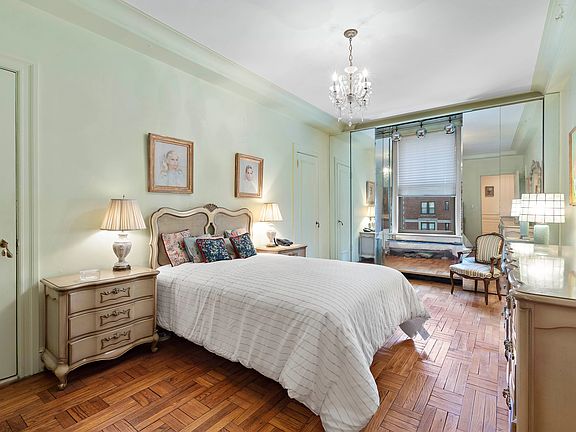 5th image of 910 Park Ave APT 4S