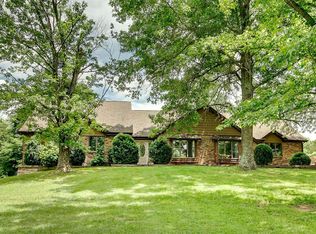 9764 Sandy Valley Rd, Hillsboro, MO 63050