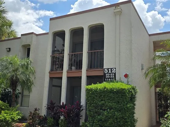 512 Orange Dr APT 30, Altamonte Springs, FL 32701