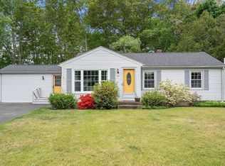 24 Barberry Dr, Seekonk, MA 02771