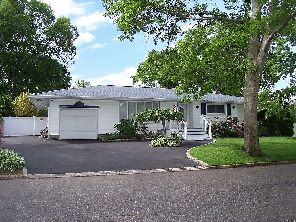 72 Dovecote Lane, Commack, NY 11725 Zillow