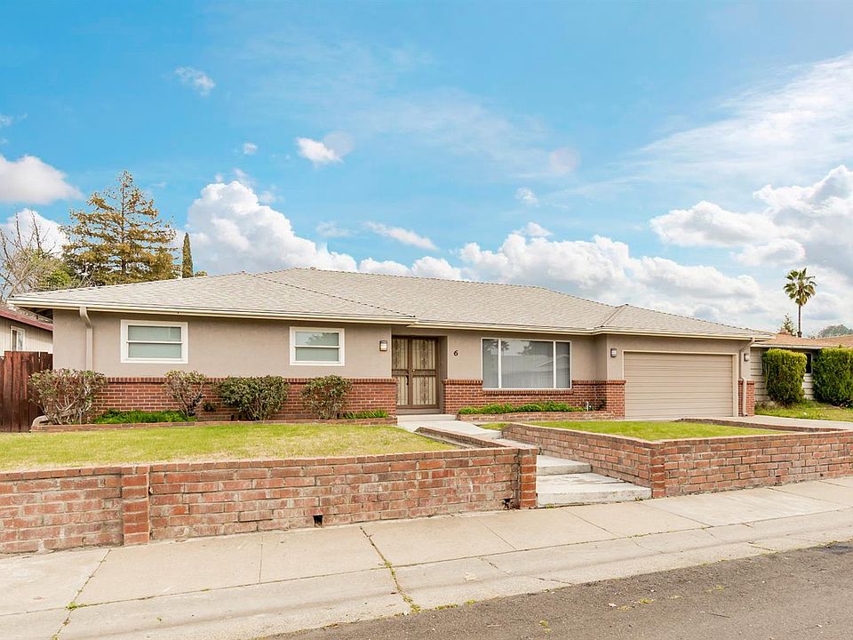 1st image of 6 Brentford Cir