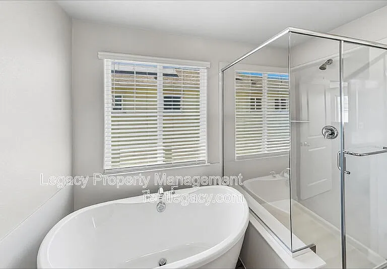 112 Seahorse St — Photo 9