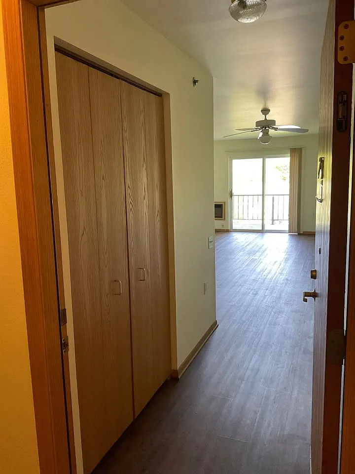 1 bed, 665 sqft, $1,000 — Photo 3