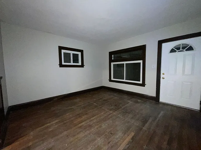 10012 Greenview Ave — Photo 17