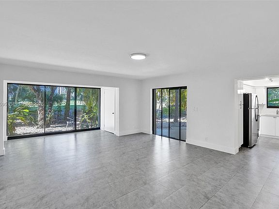 2nd image of 20332 NE 34th Ct #26