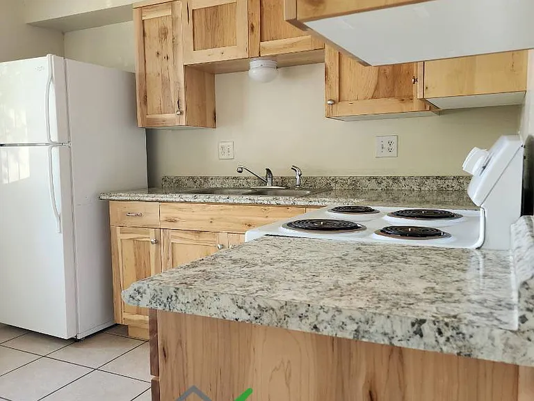 250 Carol Dr #1 — Photo 9