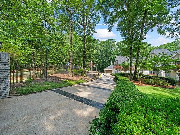 2nd image of 10951 Raleigh Lagrange Rd