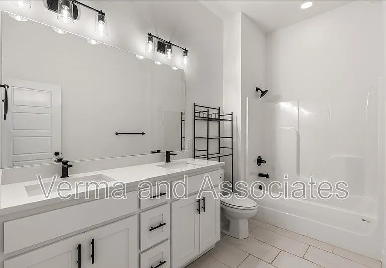6300 Beacon St — Photo 18
