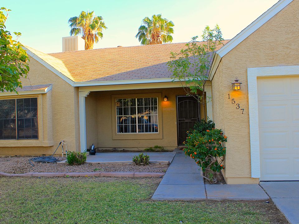 2nd image of 1537 E Divot Dr