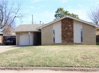 320 Davis Cir, Midwest City, OK 73110