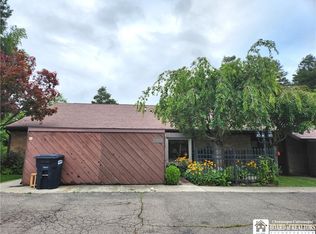 16 Susann Ct, Fredonia, NY 14063