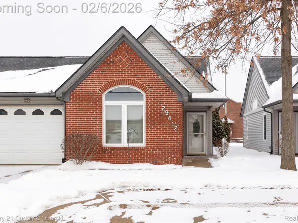 29412 Meadow Ln, Garden City, MI 48135