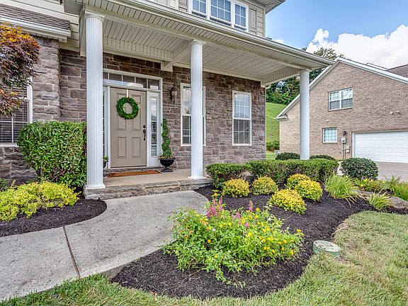 4th image of 10301 Autumn Valley Ln