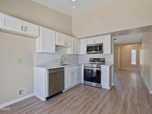 313 E WICKIEUP Lane, Phoenix, AZ 85024
