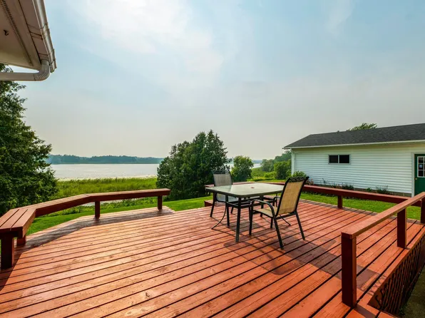 202 Lomond Dr NW, Bagley, MN 56621