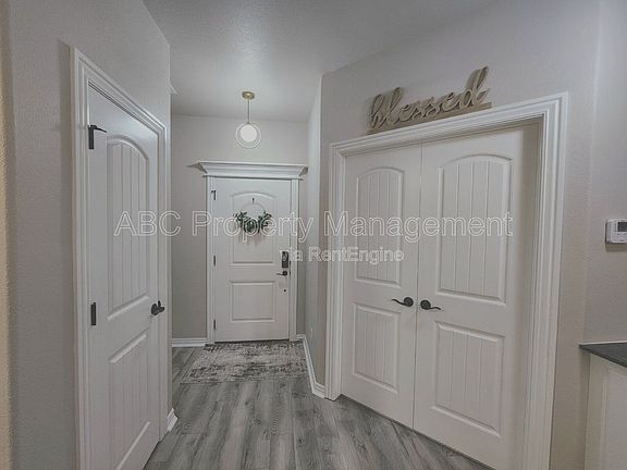 3rd image of 5009 E Truman Ln