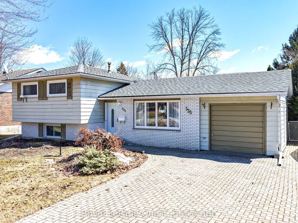 333 Collins Dr, Orillia, ON L3V 1E5