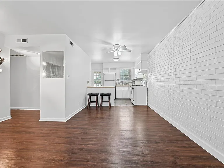4517 S Peoria Ave #20 — Photo 6