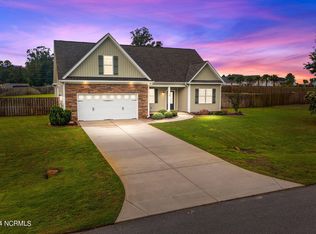 75 Darel St, Rocky Point, NC 28457