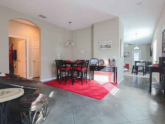 3rd image of 3176 Whispering Trails Ave