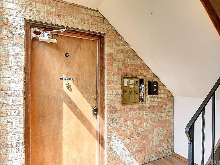2724 Enterprise Ave #C — Photo 3
