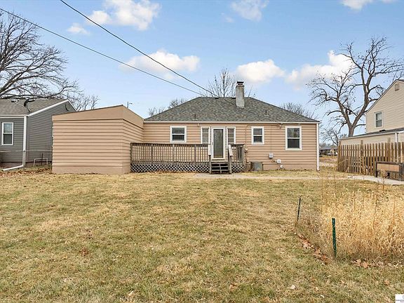 3rd image of 3109 S 42nd St