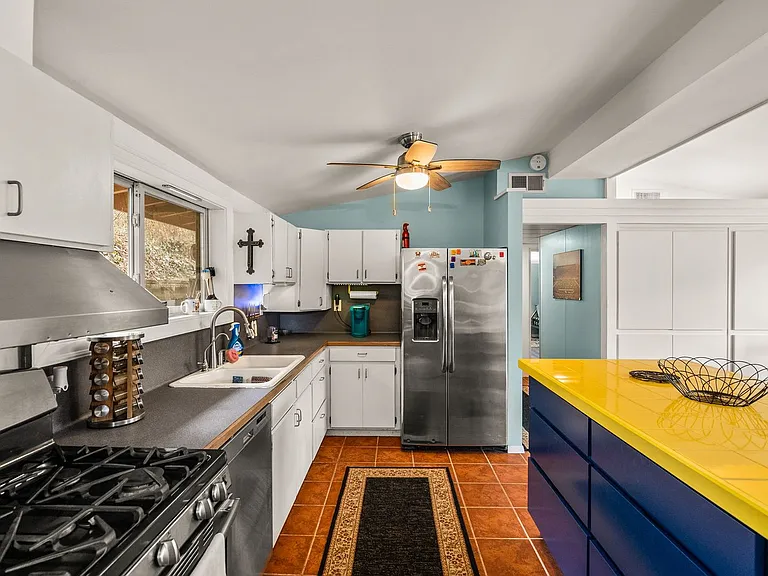 1512 Waterside Dr — Photo 24