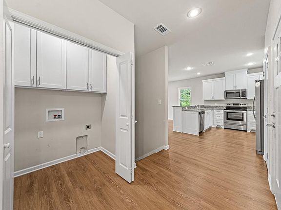 4th image of 109 Pocola Dr Unit B