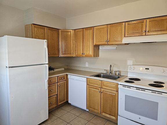 3rd image of 3454 S 82nd St APT 4