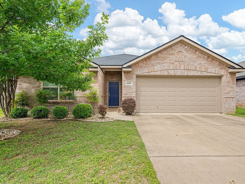 1st image of 10436 Manhassett Dr