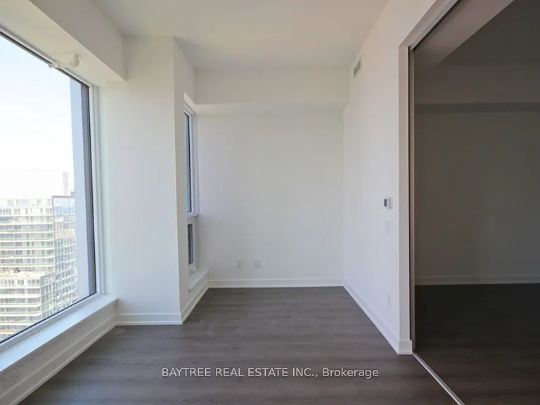 8 Wellesley St W #3106 — Photo 4