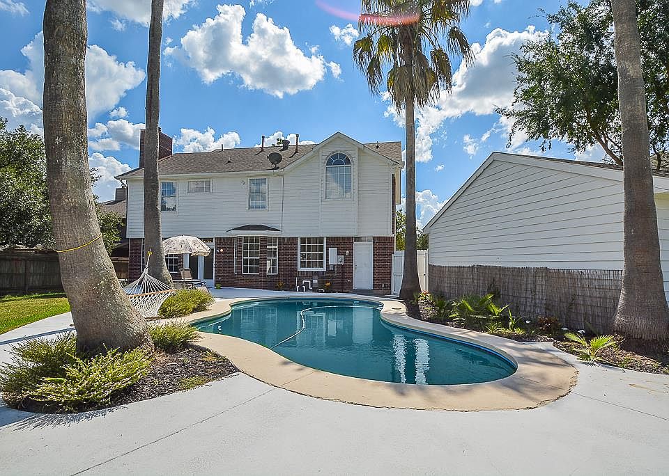 1st image of 814 Heather Park Ct