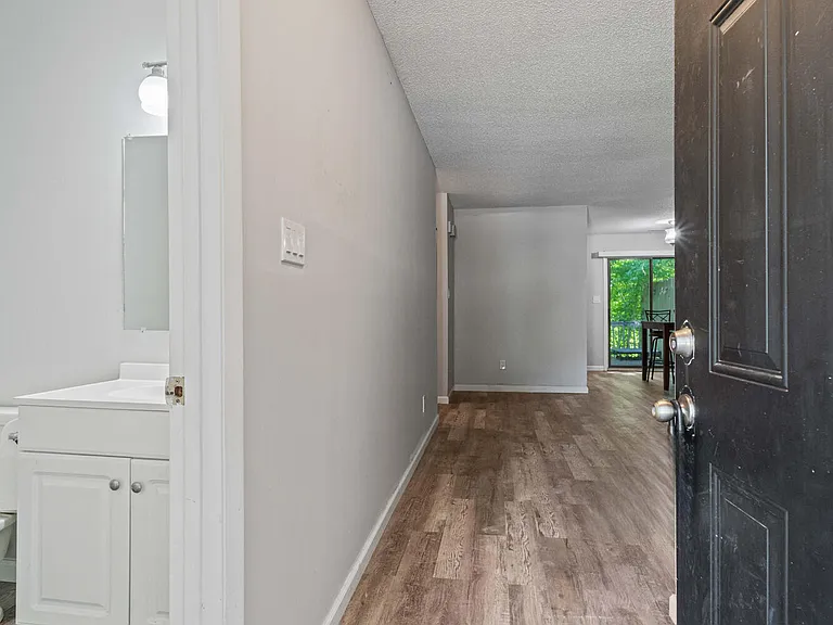 18 S Onsville Pl — Photo 2