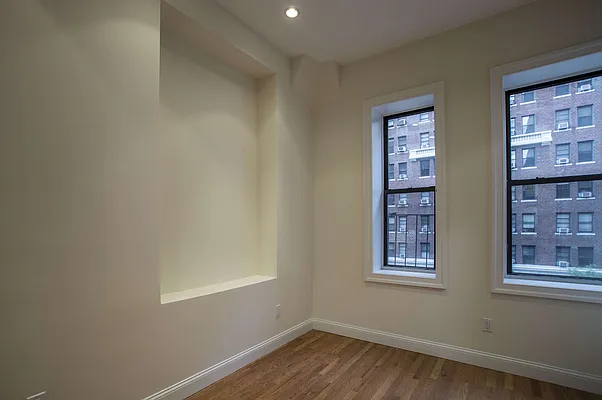 Rented by Cast Iron Real Estate | media 8