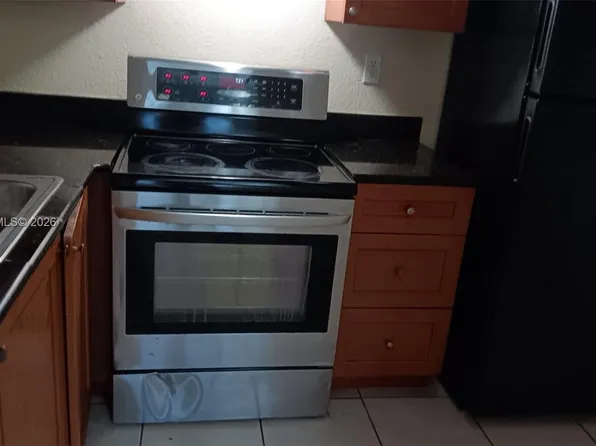 4251 NW 5th St APT 112, Fort Lauderdale, FL 33317