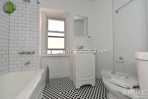 Rented by Spire Group | media 11