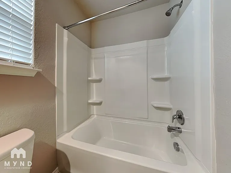 3941 Asher Aly — Photo 14