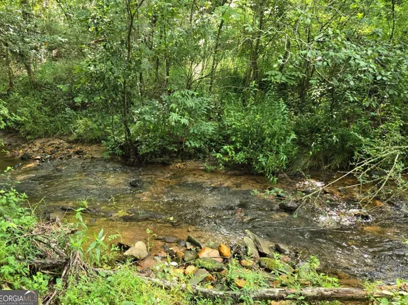 14-15 Sixteen Ashley Dr, Young Harris, GA 30582