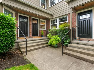 2555 NW Savier St APT 5, Portland, OR 97210