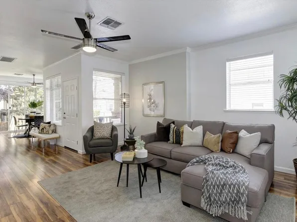 1924 10th St, Sacramento, CA 95811