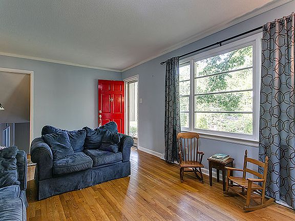 4th image of 2426 Orangewood Dr