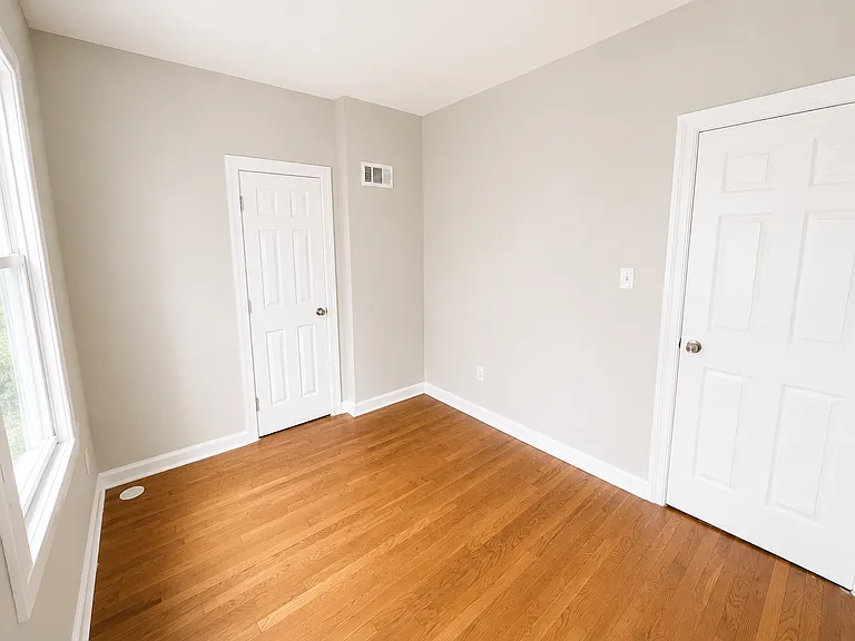 114 Lyons Ave #2 — Photo 16