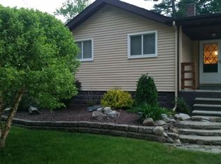 25 Schorn Rd, Lake Orion, MI 48362