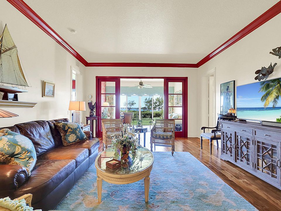1st image of 32 Harbour Isle Drive W #101